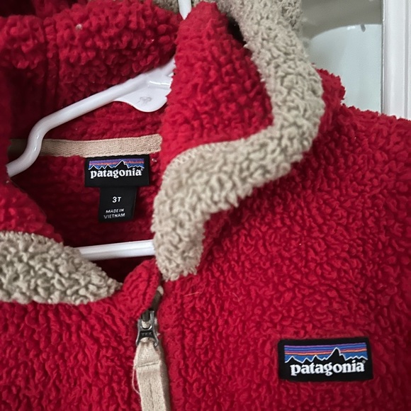 Kids Patagonia Teddy Jacket - Picture 2 of 5